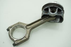 Used Connecting rod BMW 2 serie (F23) 220i 2.0 Turbo 16V Price € 121,00 Inclusive VAT offered by Brus Motors BV