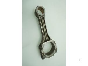 Used Connecting rod Volkswagen LT II 2.5 TDi MWB 28/35/46 Price € 90,75 Inclusive VAT offered by Brus Motors BV