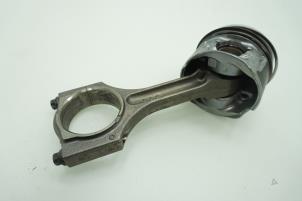 Used Connecting rod BMW X1 (F48) sDrive 18d 2.0 16V Price € 121,00 Inclusive VAT offered by Brus Motors BV