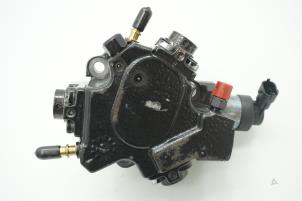 Używane Mechaniczna pompa paliwa Renault Trafic (1FL/2FL/3FL/4FL) 1.6 dCi Twin Turbo Cena € 211,75 Z VAT oferowane przez Brus Motors BV
