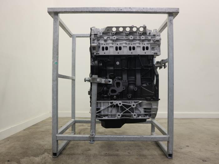 Engine from a Renault Master IV (FV) 2.3 dCi 125 16V RWD 2015