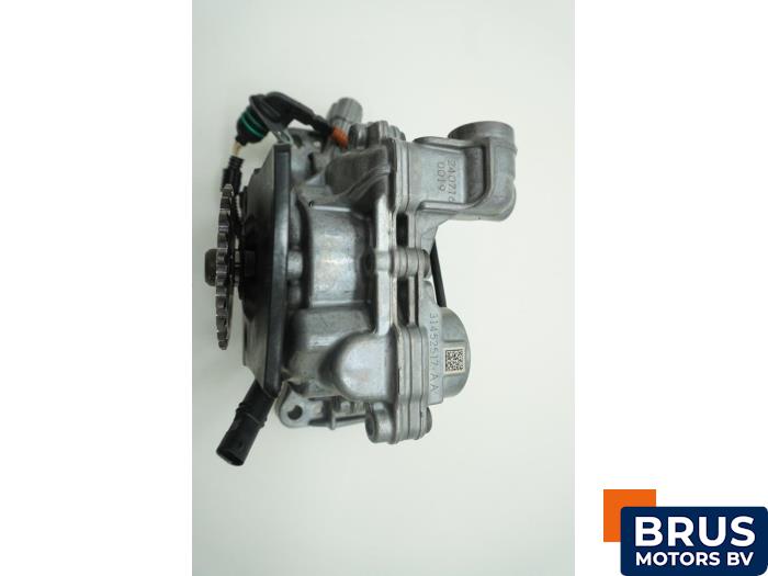 Gebrauchte Ölpumpe Volvo V40 (MV) 2.0 D4 16V Preis € 121,00 Mit Mehrwertsteuer angeboten von Brus Motors BV