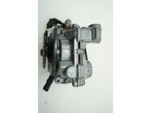 Used Oil pump Volvo V40 (MV) 2.0 D4 16V Price € 121,00 Inclusive VAT offered by Brus Motors BV