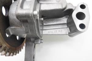 Usagé Pompe à huile Volkswagen Touareg (7LA/7L6) 2.5 TDI R5 Prix € 90,75 Prix TTC proposé par Brus Motors BV
