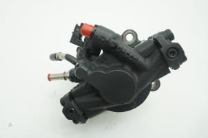 Used Mechanical fuel pump Renault Master IV (JV) 2.3 dCi 16V 110 Price € 423,50 Inclusive VAT offered by Brus Motors BV