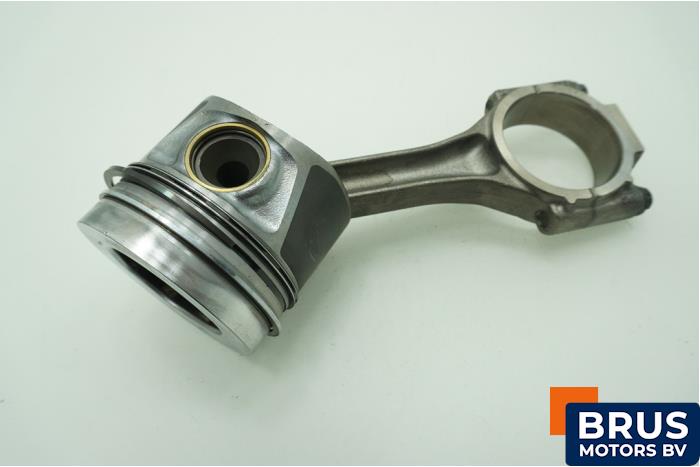 Usagé Bielle Audi A4 (B8) 2.0 eTDI 16V Prix € 90,75 Prix TTC proposé par Brus Motors BV