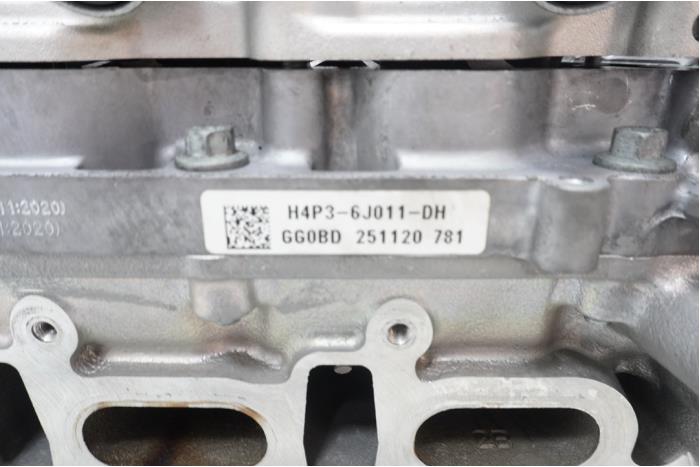 Cylinder head from a Jaguar F-Pace 2.0 Turbo 16V 2019