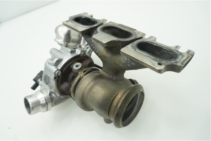 Turbo from a Mercedes-Benz A (177.0) 1.3 A-160 Turbo 16V 2020