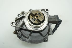 Used Vacuum pump (petrol) BMW 1 serie (F20) 116i 1.6 16V Price € 90,75 Inclusive VAT offered by Brus Motors BV