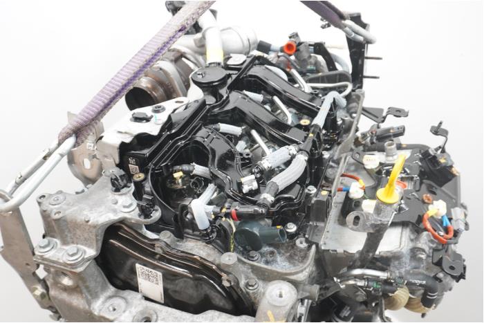 Engine from a Renault Trafic (1EL) 2.0 dCi 16V 145 2022