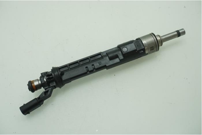 Injektor (Benzineinspritzung) van een Mercedes-Benz A (177.0) 1.3 A-200 Turbo 16V 2020