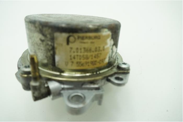Pompe à vide (essence) d'un MINI Clubman (R55) 1.6 16V Cooper S 2009