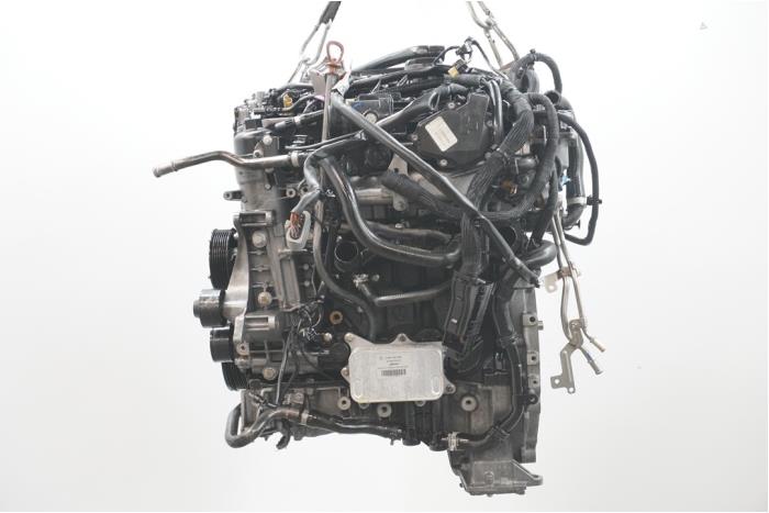Motor from a Mercedes-Benz C Estate (S205) C-180 BlueTEC, C-180 d 1.6 16V 2016