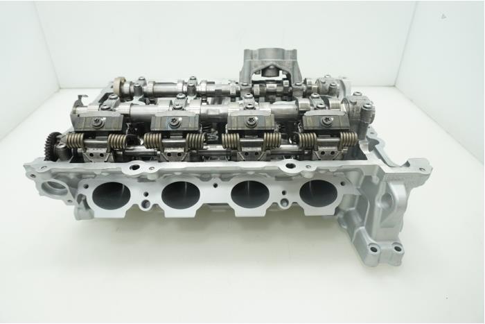Cylinder head from a BMW 3 serie Gran Turismo (F34) 320i xDrive 2.0 16V 2018