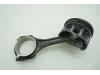 Connecting rod from a Mercedes E (W212), 2009 / 2016 E-200 2.0 Turbo 16V, Saloon, 4-dr, Petrol, 1.991cc, 135kW (184pk), RWD, M274920, 2013-01 / 2016-12, 212.032; 212.034 2015