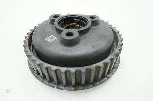Used Camshaft sprocket Volvo XC90 II 2.0 T6 16V AWD Price € 121,00 Inclusive VAT offered by Brus Motors BV