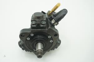 Used Mechanical fuel pump Jeep Cherokee (KL) 2.0 CRD 16V 4x4 Price € 302,50 Inclusive VAT offered by Brus Motors BV