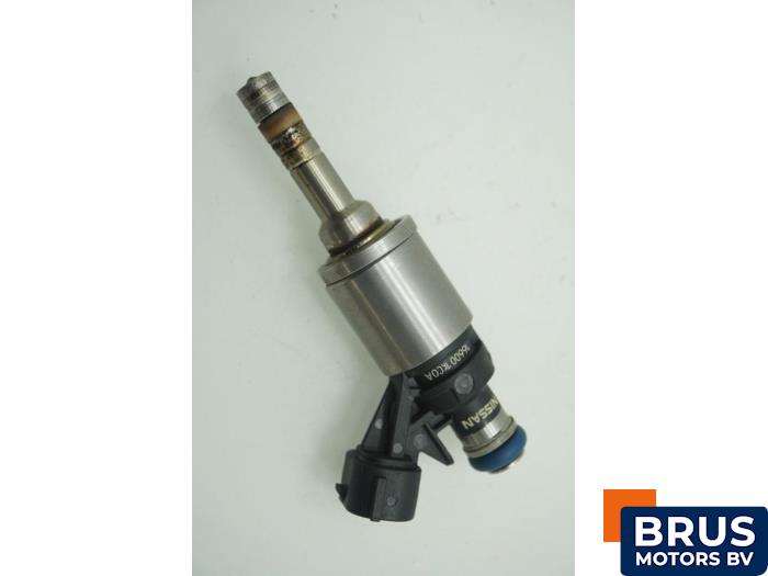 Injector (petrol injection) Renault Clio IV 1.6 Turbo 16V RS 220 EDC ...