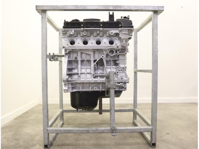 Engine from a BMW 3 serie (E93) 318i 16V 2012