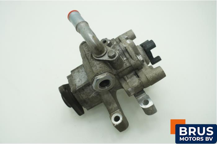 Usagé Pompe de direction Ford Transit 2.2 TDCi 16V Prix € 121,00 Prix TTC proposé par Brus Motors BV
