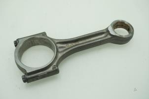 Used Connecting rod Opel Vivaro Combi 1.5 CDTI 102 Price € 90,75 Inclusive VAT offered by Brus Motors BV