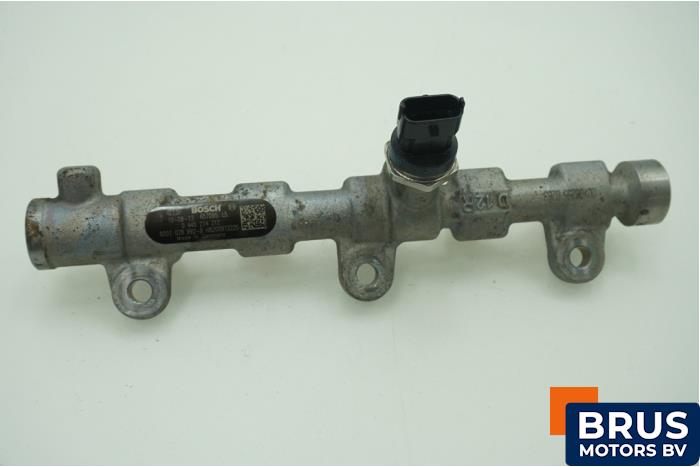 Usagé Système d'injection Opel Vivaro 2.0 CDTI 16V Prix € 90,75 Prix TTC proposé par Brus Motors BV