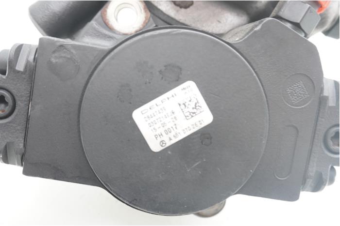 Mechanical fuel pump from a Mercedes-Benz Sprinter 3,5t (906.73) 316 CDI 16V 2016