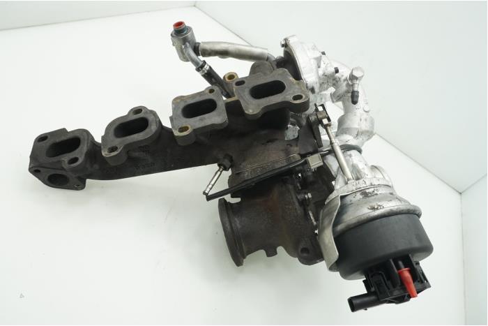 Turbo from a Volkswagen Crafter 2.0 TDI 2015