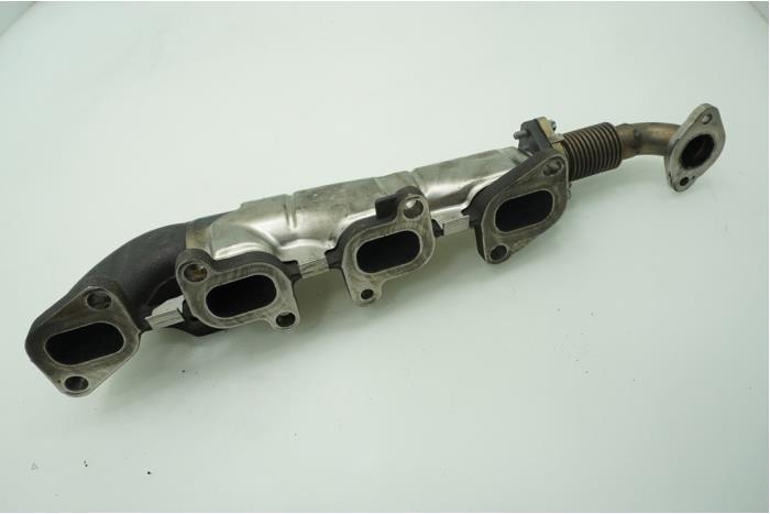 Exhaust manifold from a Mercedes-Benz C (W204) 2.2 C-220 CDI 16V BlueEFFICIENCY 2011