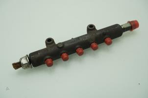 Used Fuel injector nozzle Mitsubishi L-200 2.4 Clean Diesel 4WD Price € 151,25 Inclusive VAT offered by Brus Motors BV