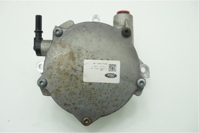 Vacuum pump (diesel) from a Ford Transit 2.0 TDCi 16V Eco Blue 130 4x4 2017