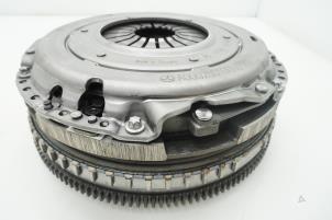 New Clutch kit (complete) Mercedes Sprinter 3,5t (910.0/910.1/907.1/907.2) 317 CDI 2.0 D RWD Price € 726,00 Inclusive VAT offered by Brus Motors BV