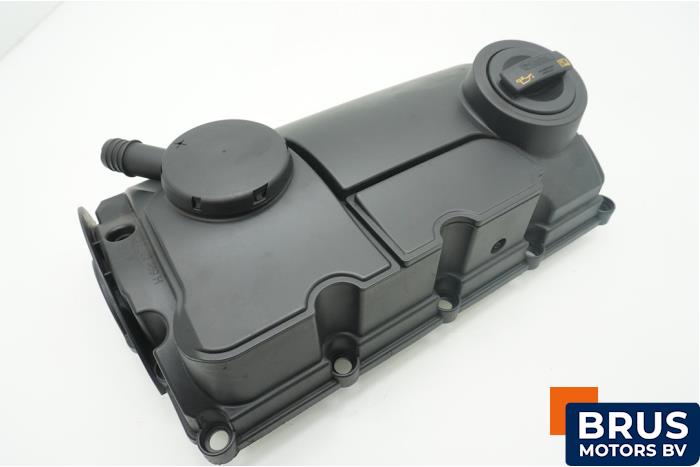 Gebrauchte Ventildeckel Volkswagen Transporter/Caravelle T5 1.9 TDi Preis € 90,75 Mit Mehrwertsteuer angeboten von Brus Motors BV