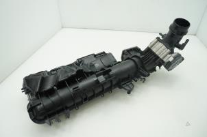Used Intake manifold Mercedes C (W205) C-200 2.0 CGI 16V Price € 121,00 Inclusive VAT offered by Brus Motors BV