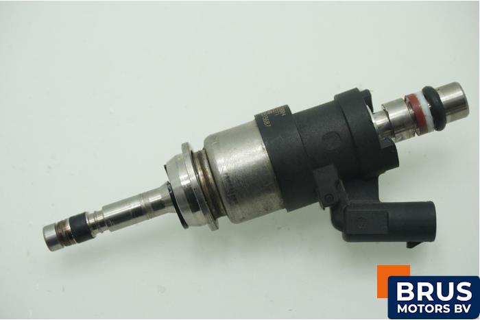 Usagé Injecteur (injection essence) Opel Astra K Sports Tourer 1.2 Turbo 12V Prix € 60,50 Prix TTC proposé par Brus Motors BV