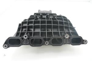 Used Intake manifold BMW 5 serie (F10) 528i 16V Price € 90,75 Inclusive VAT offered by Brus Motors BV