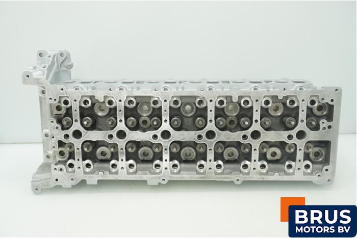 Renoverade Topplock Mercedes E (W213) E-400d 2.9 24V 4-Matic Pris € 2.117,50 Inklusive moms erbjuds av Brus Motors BV