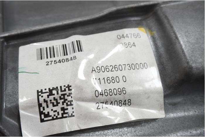 Caja de cambios de un Mercedes-Benz Vito (639.6) 2.2 113 CDI 16V Euro 5 2013
