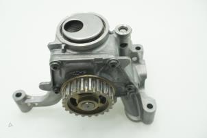 Used Oil pump Ford Focus 3 1.0 Ti-VCT EcoBoost 12V 125 Price € 121,00 Inclusive VAT offered by Brus Motors BV