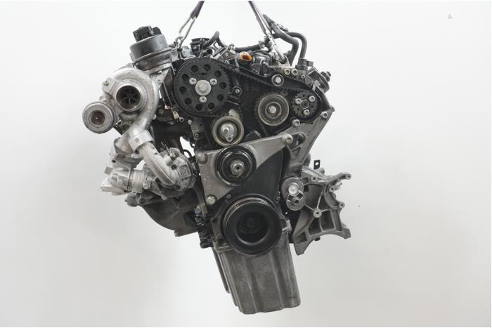 Motor van een Volkswagen Crafter 2.0 BiTDI 2015