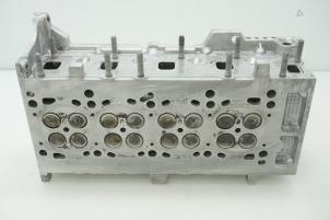 Usagé Tête de cylindre Opel Combo Mk.III (D) 1.3 CDTI 16V Prix € 484,00 Prix TTC proposé par Brus Motors BV