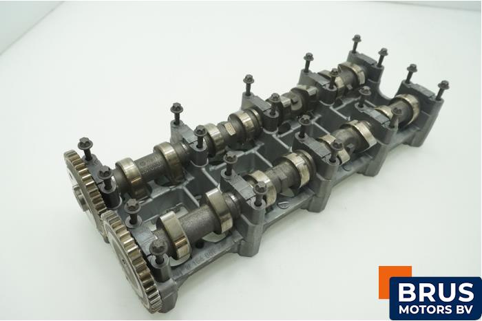 Usagé Kit arbre à cames Mercedes Sprinter 3,5t (906.13/906.23) 315 CDI 16V Prix € 302,50 Prix TTC proposé par Brus Motors BV