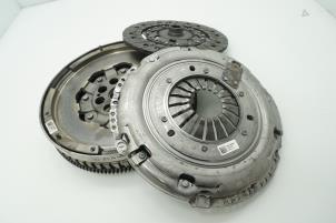Used Dual mass flywheel Mercedes Vito (447.6) 1.7 110 CDI 16V Price € 423,50 Inclusive VAT offered by Brus Motors BV