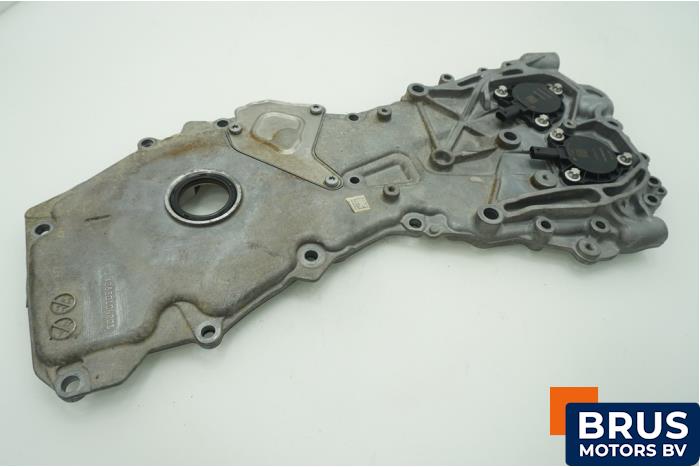 Usagé Couvercle de distribution Mercedes CLA (118.3) 1.3 CLA-200 Turbo 16V Prix € 151,25 Prix TTC proposé par Brus Motors BV