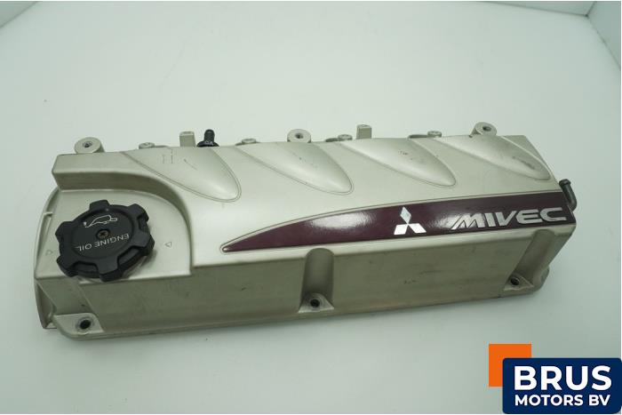 Usagé Couvercle soupapes Mitsubishi Grandis (NA) 2.4 16V MIVEC Prix € 60,50 Prix TTC proposé par Brus Motors BV