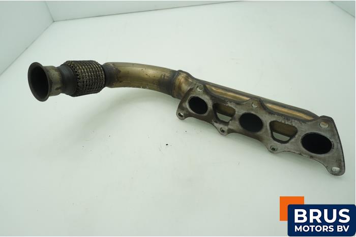 Usados Colector de escape Volkswagen Amarok 3.0 TDI V6 24V 4Motion Precio € 121,00 IVA incluido ofrecido por Brus Motors BV