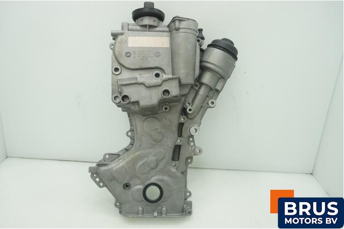 Usagé Couvercle de distribution Volkswagen Golf V (1K1) 1.6 FSI 16V Prix € 121,00 Prix TTC proposé par Brus Motors BV