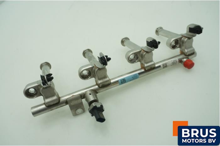 Usagé Système d'injection Volvo XC40 (XZ) 2.0 T4 AWD Geartronic 16V Prix € 181,50 Prix TTC proposé par Brus Motors BV