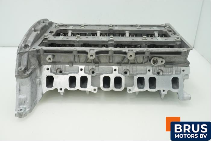 Begagnade Topplock Ford Transit 2.2 TDCi 16V Euro 5 RWD Pris € 907,50 Inklusive moms erbjuds av Brus Motors BV