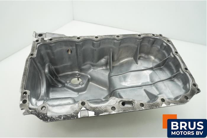 Usagé Couvercle carter BMW 3 serie (F30) 316d 2.0 16V Prix € 151,25 Prix TTC proposé par Brus Motors BV